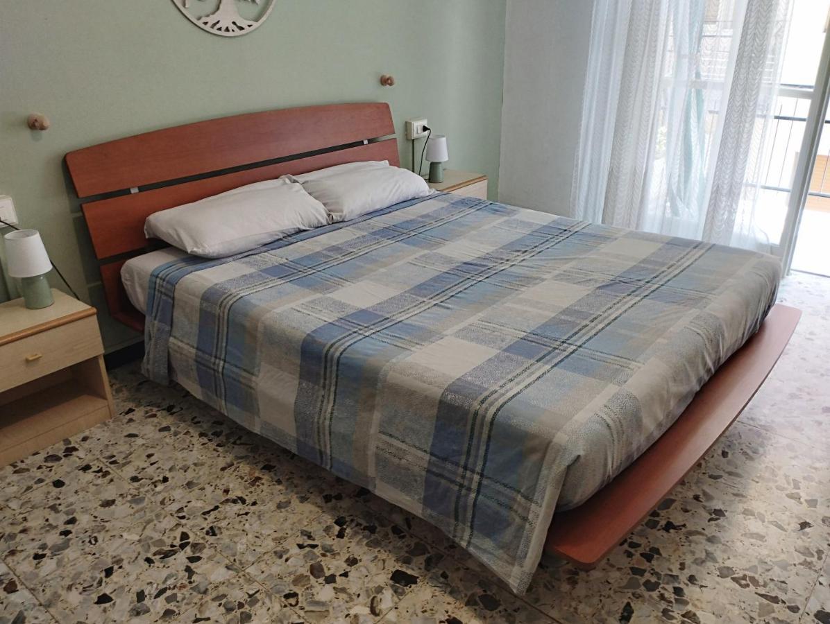 Loano Mare Apartman Kültér fotó